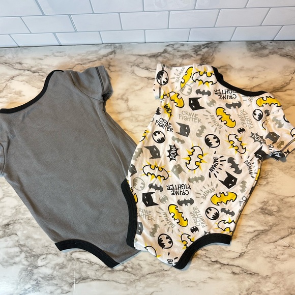 Two for One Bundle Pre-Loved Batman & Robin Onesie - Picture 3 of 4